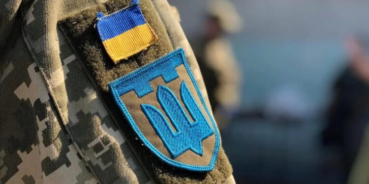 У Києві чоловік, якого доставили до ТЦК за порушення військового обліку, смертельно поранив лікарку ВЛК