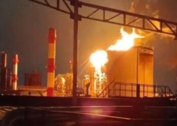 Рязанський НПЗ зупинив переробку нафти після атаки українських дронів