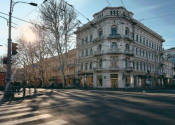 росія атакувала чергову АЗС в Одесі