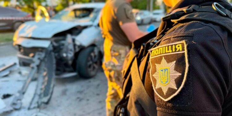 В Одесі вдруге за день вибухнув автомобіль, водій загинув на місці, пасажирка дістала поранення – поліція