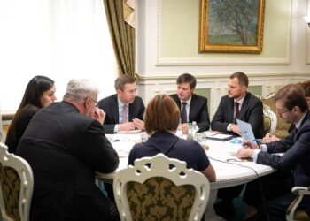 Корецький обговорив із Туском інфраструктурні проєкти та запросив в Україну