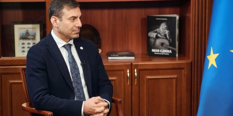 Понад 2350 дітей Україна повернула додому з російської окупації – Лубінець