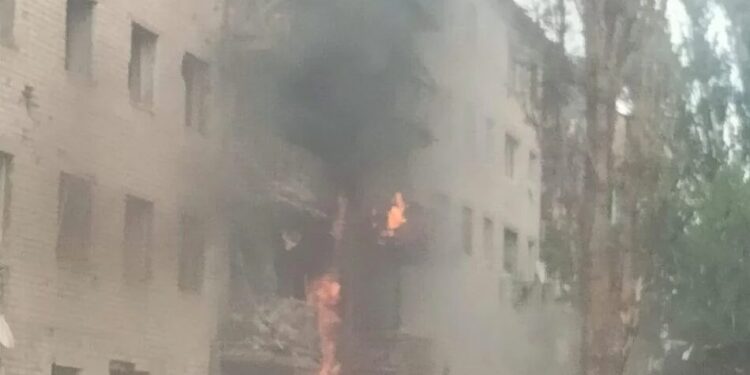 Ворог скинув дві авіабомби на Слов’янськ, щонайменше 10 людей поранені – ОВА