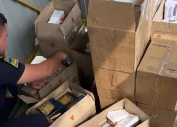 На Закарпатті викрили спробу контрабанди брендових парфумів на понад 500 000 гривень