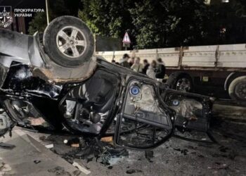 Сутички з натовпом і ТЦК у Львові: у поліції уточнили, що встановили особу підозрюваного у нападі на поліцейського