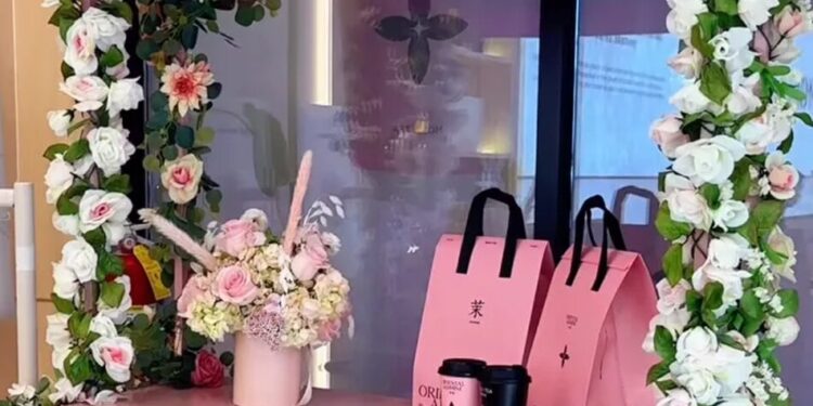 Китайську чайну мережу зобов'язали виплатити Louis Vuitton $1,5 млн через логотип
