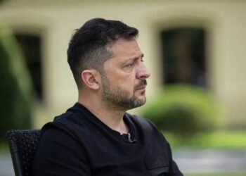 "Мені не потрібно з'ясовувати, хто правий, а хто ні" – Зеленський про конфлікт Сирського та Федорова
