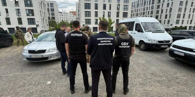 На Закарпатті судитимуть адвоката та директора коледжу через фіктивну роботу за 25 тисяч доларів