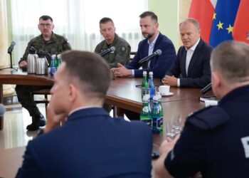 Туск про заліт ракети: усе вказує на російську Х-101, Польща була готова її збити
