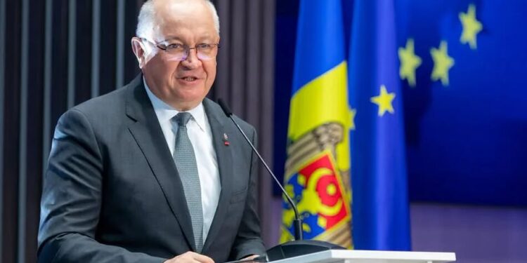 Прем'єр Молдови Мунтяну пішов у відставку