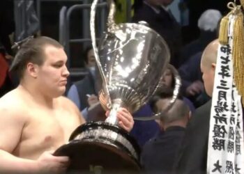 Український сумоїст Явгусишин втретє виграв Кубок імператора в Японії