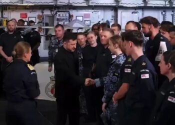 Зеленський і прем'єр Британії поспілкувалися з українськими та британськими моряками, які пройшли навчання Sea Breeze