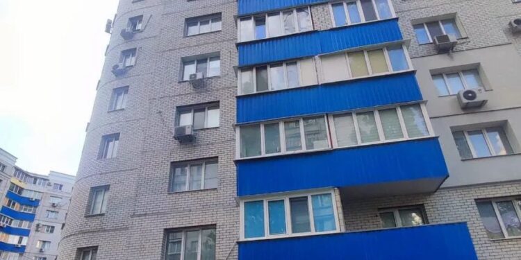 У Харкові 16-річний хлопець загинув, випавши з вікна 12-го поверху – поліція