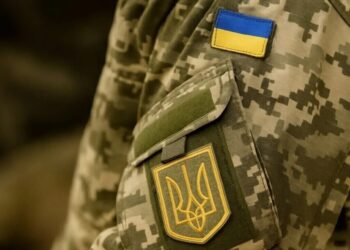 На Черкащині люди у військовій формі зламали двері і проникли в будинок. У ТЦК заявили, що проводять перевірку