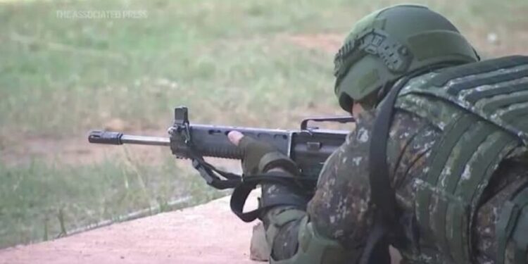 Тайвань відновлює "антикомуністичні" заняття для випускників військових академій