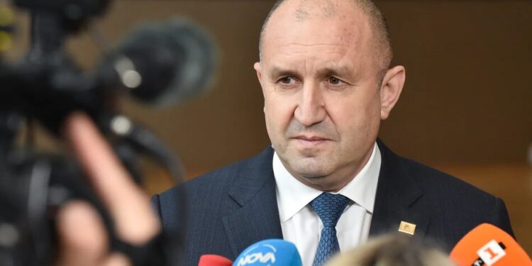 Болгарія виходить із "коаліції охочих"на підтримку України, заявив прем'єр Радев