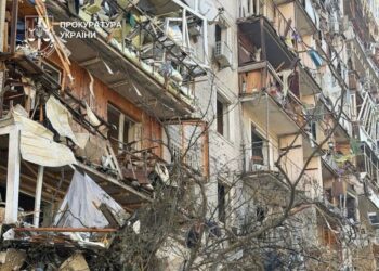 Кількість жертв атаки рф у Києві зросла до 18 – прокуратура