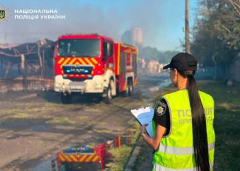 У Києві кількість постраждалих через нічну ворожу атаку зросла до трьох, є загиблий
