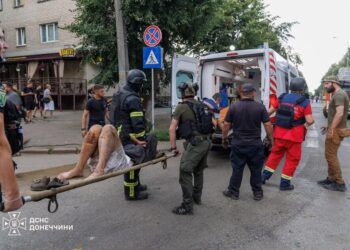 Ворог тричі атакував Слов'янськ авіабомбами: 16 поранених, серед них дитина