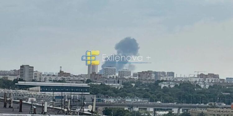 На Московському НПЗ знову фіксують загоряння після атаки дронів