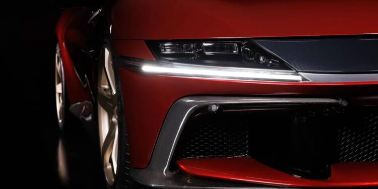 Ferrari 12 Cilindri Manuale дебютує як лімітована серія V12