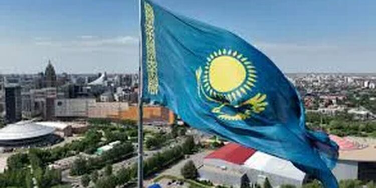 Казахстан втретє за місяць призупинив постачання нафти до терміналу на Чорному морі через атаки на танкери – ЗМІ