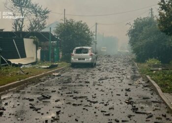 На Київщині після атаки рф у Вишневому понад 600 евакуйованих, уже 5 загиблих