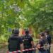 В Одесі чоловіка, який зачинився в перукарні з людьми, доставили до відділку, зброї не виявлено – поліція