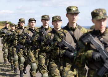 Європейці хочуть незалежності від США, але не вірять у власні збройні сили – опитування