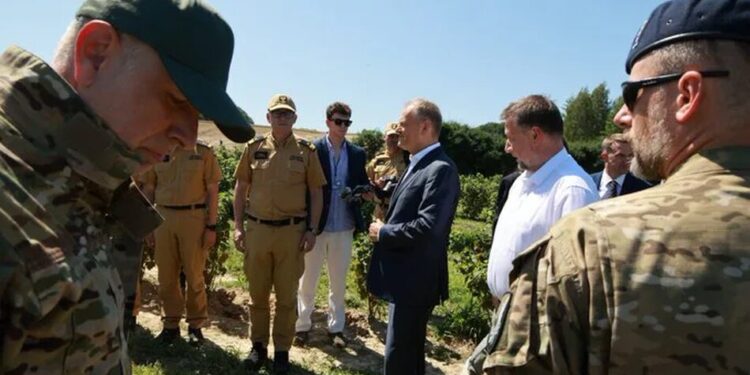 "Немає підстав вважати, що ціллю була Польща": Туск анонсував залучення українських експертів до розслідування і розгляд посилення ППО України