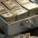 Найбагатші росіяни вивезли мільярди доларів за кордон через страх за економіку – Bloomberg