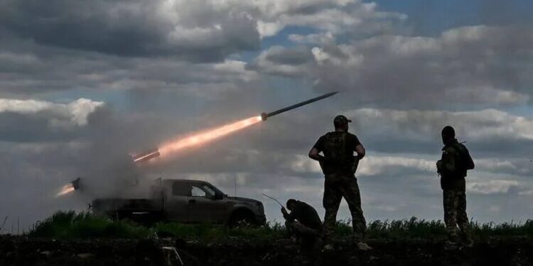 Сили ППО знищили 5 балістичних ракет і 104 дрони під час нічної атаки рф