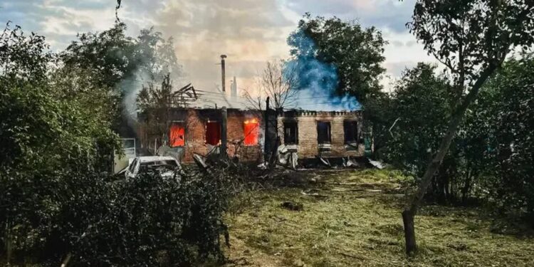 Тяжко поранена 10-річна дівчинка померла в лікарні після удару рф по Лозовій