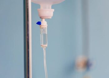 10 дітей потрапили до лікарні з кишковою інфекцією відпочинку на озері на Львівщині