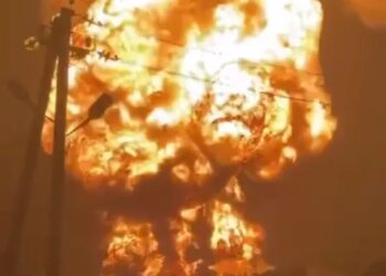 Губернатор ставропілля підтвердив нову атаку БПЛА та пожежу у промзоні, мешканці публікують вогонь на НПЗ