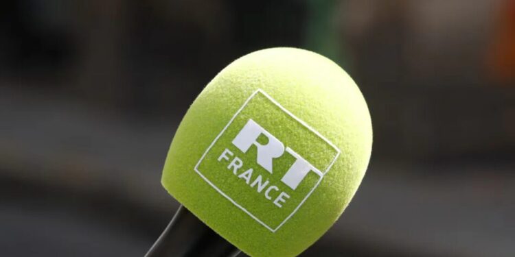 Франція вирішила депортувати колишню очільницю RT France через проросійську пропаганду
