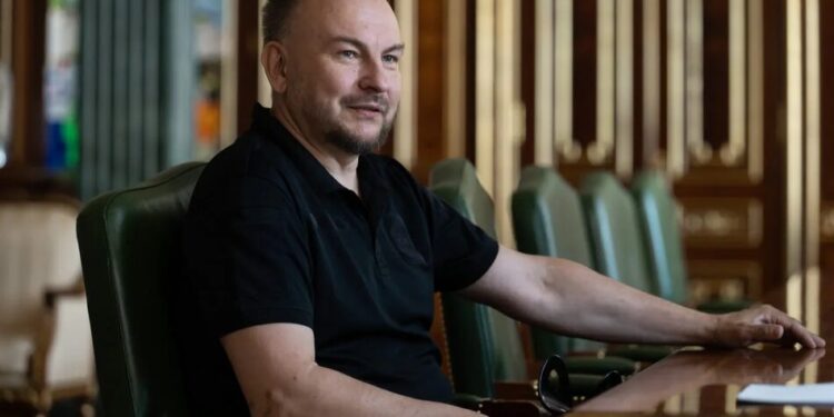 Домовились максимально співпрацювати, будуть рішення: Зеленський зустрівся із Сергієм "Флешем" Бескрестновим