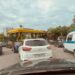 росія перерозподіляє бензин на користь москви та санкт-петербургу, тоді як інші регіони залишаються з порожніми АЗС