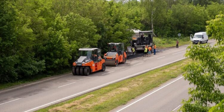 В Україні планують оновити та розширити низку доріг і збудувати 10 сервісних зон