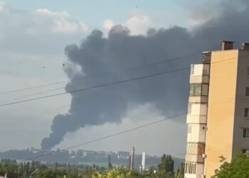 "Тепер немає жодного російського НПЗ, до якого б не дістала українська зброя": Зеленський підбив підсумки за тиждень