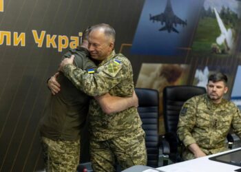 "Нехай кожне рішення наближає Україну до миру" – Сирський передав повноваження Головнокомандувача ЗСУ Драпатому