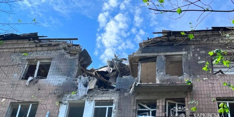 Через російський удар по багатоповерхівці у Харкові росте кількість постраждалих