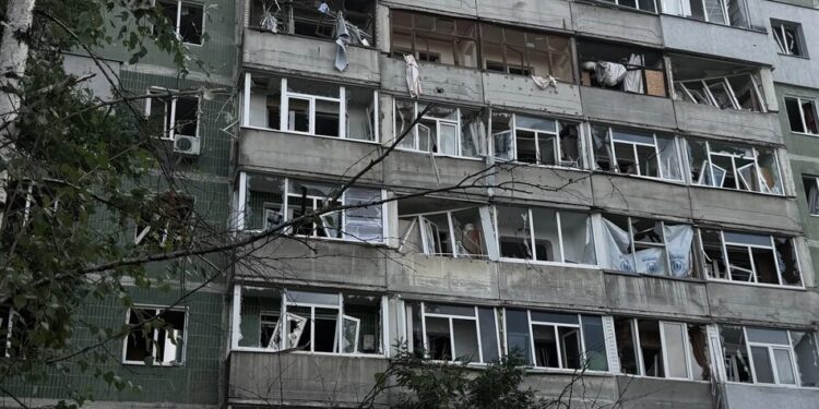 Кількість постраждалих у Сумах після удару КАБами зросла до 17, серед загиблих – дитина