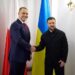 Маємо бути конструктивними і делікатними – Зеленський про зустріч з Навроцьким на саміті НАТО