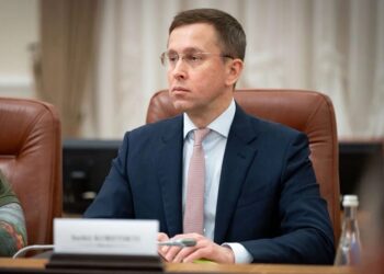 Корецький та новий уряд склали присягу в Раді