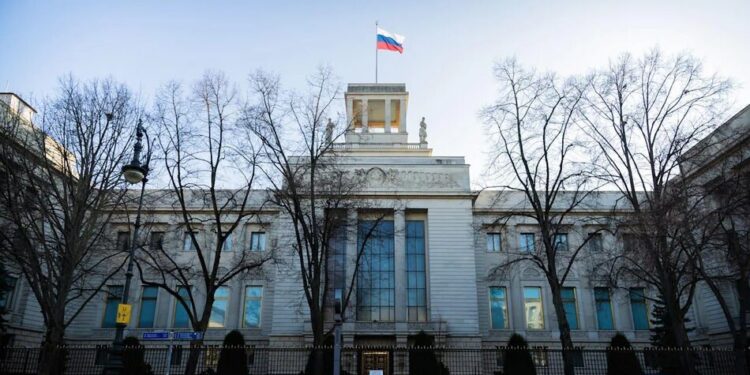Німеччина викликала посла рф через кібератаки проти країн ЄС та України – Bild