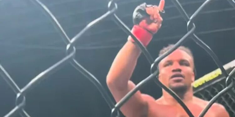 Олімпійський чемпіон Беленюк перемогою дебютував у MMA