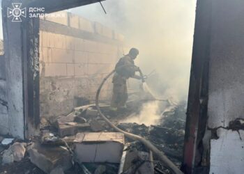 Ворог завдав ударів авіабомбами по Запоріжжю та передмістю: семеро людей травмовані, серед них – дитина