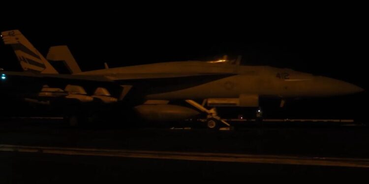 Армія США завдала нових ударів по військових цілях Ірану біля Ормузької протоки