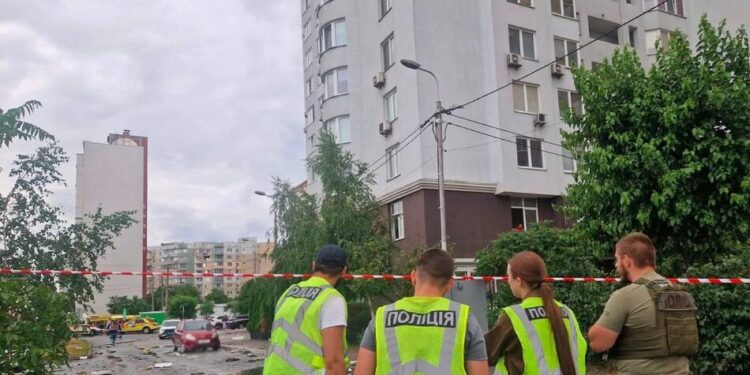росія атакувала Київ ракетами та безпілотниками: кількість поранених зросла до 16